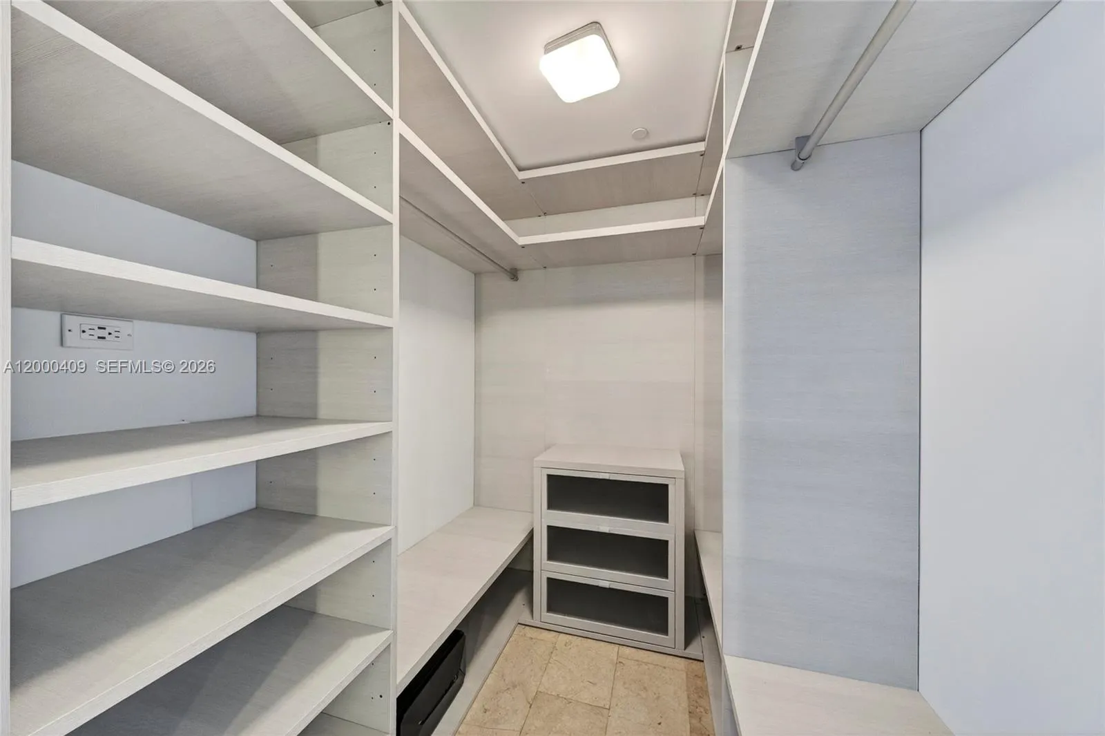 68 Se 6th St 3906, Miami, Florida 33131, Miami, Florida 33131, 1 Bedroom Bedrooms, ,1 BathroomBathrooms,Residential Lease,For Rent,68 Se 6th St 3906, Miami, Florida 33131,A12000409