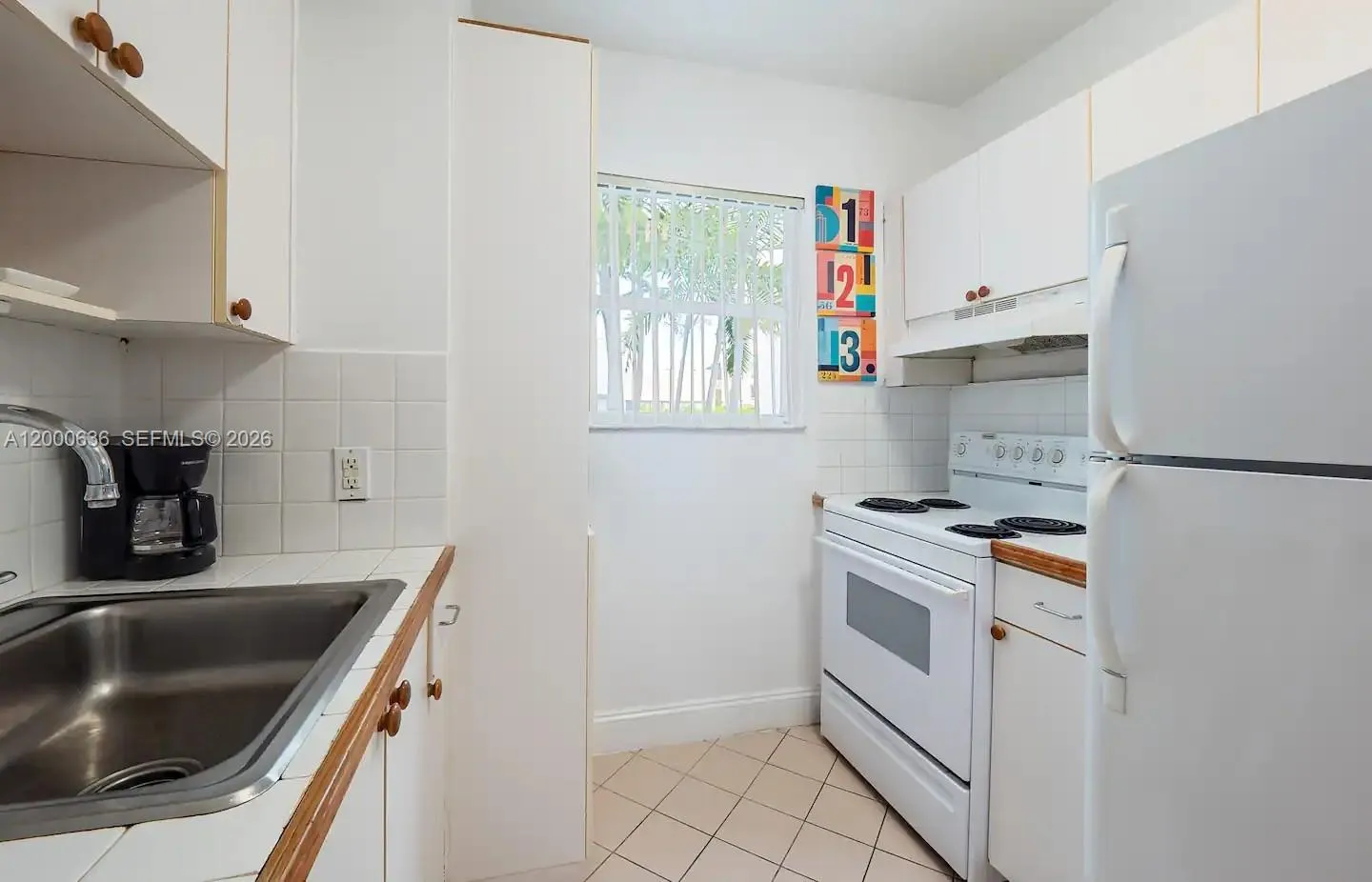 2615 Collins Ave 37, Miami Beach, Florida 33140, Miami Beach, Florida 33140, 1 Bedroom Bedrooms, ,1 BathroomBathrooms,Residential,For Sale,2615 Collins Ave 37, Miami Beach, Florida 33140,A12000636