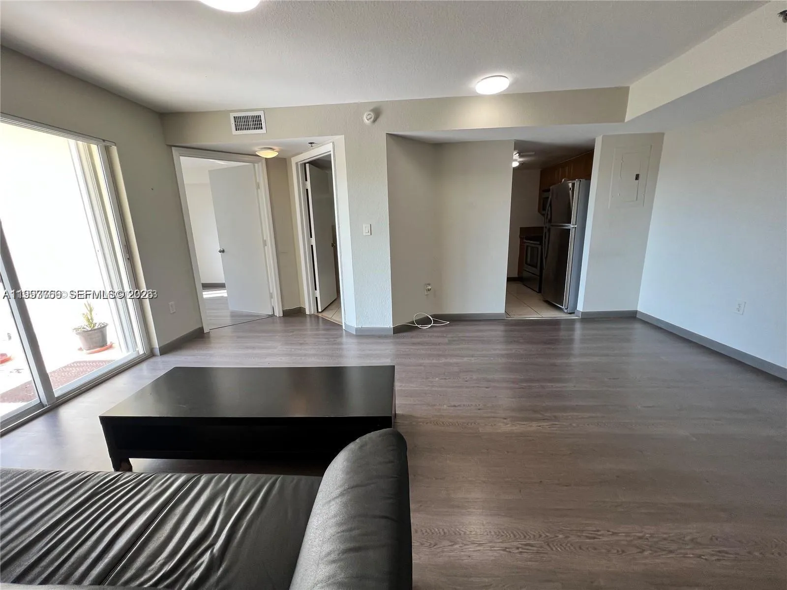 637 Sw 3rd St 306, Miami, Florida 33130, Miami, Florida 33130, 2 Bedrooms Bedrooms, ,2 BathroomsBathrooms,Residential Lease,For Rent,637 Sw 3rd St 306, Miami, Florida 33130,A11997766