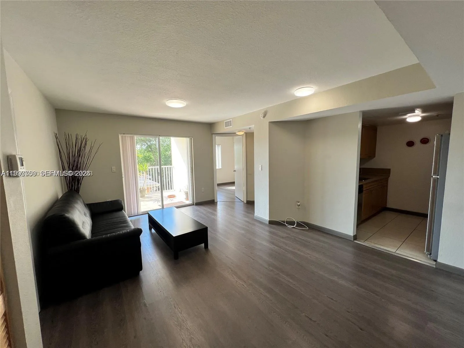 637 Sw 3rd St 306, Miami, Florida 33130, Miami, Florida 33130, 2 Bedrooms Bedrooms, ,2 BathroomsBathrooms,Residential Lease,For Rent,637 Sw 3rd St 306, Miami, Florida 33130,A11997766