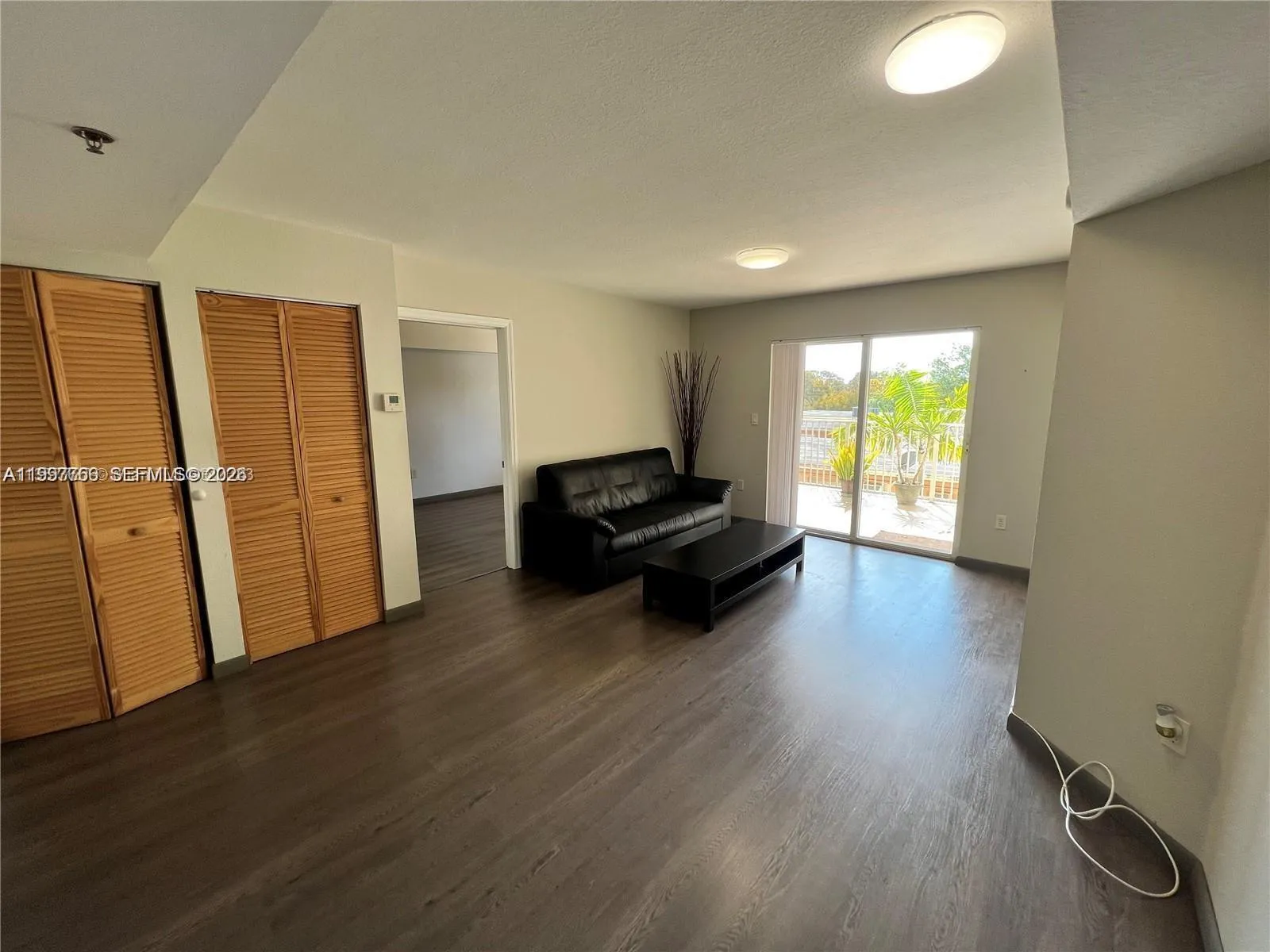 637 Sw 3rd St 306, Miami, Florida 33130, Miami, Florida 33130, 2 Bedrooms Bedrooms, ,2 BathroomsBathrooms,Residential Lease,For Rent,637 Sw 3rd St 306, Miami, Florida 33130,A11997766