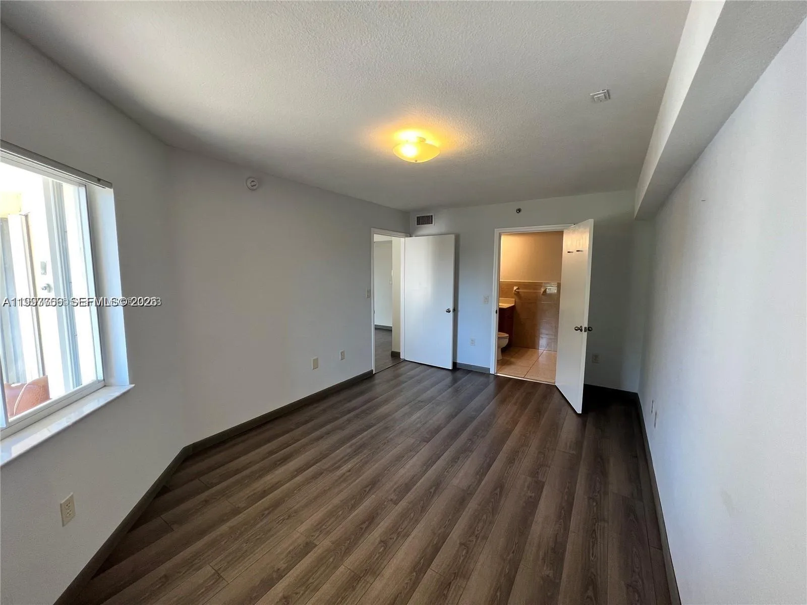 637 Sw 3rd St 306, Miami, Florida 33130, Miami, Florida 33130, 2 Bedrooms Bedrooms, ,2 BathroomsBathrooms,Residential Lease,For Rent,637 Sw 3rd St 306, Miami, Florida 33130,A11997766