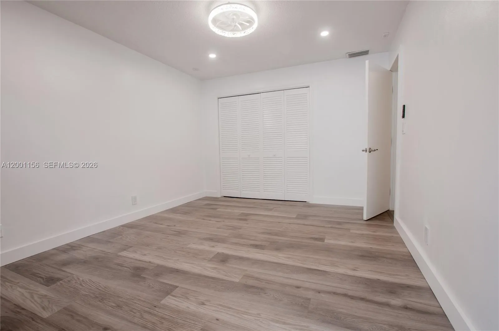 300 S Luna Ct 2, Hollywood, Florida 33021, Hollywood, Florida 33021, 2 Bedrooms Bedrooms, ,2 BathroomsBathrooms,Residential,For Sale,300 S Luna Ct 2, Hollywood, Florida 33021,A12001156