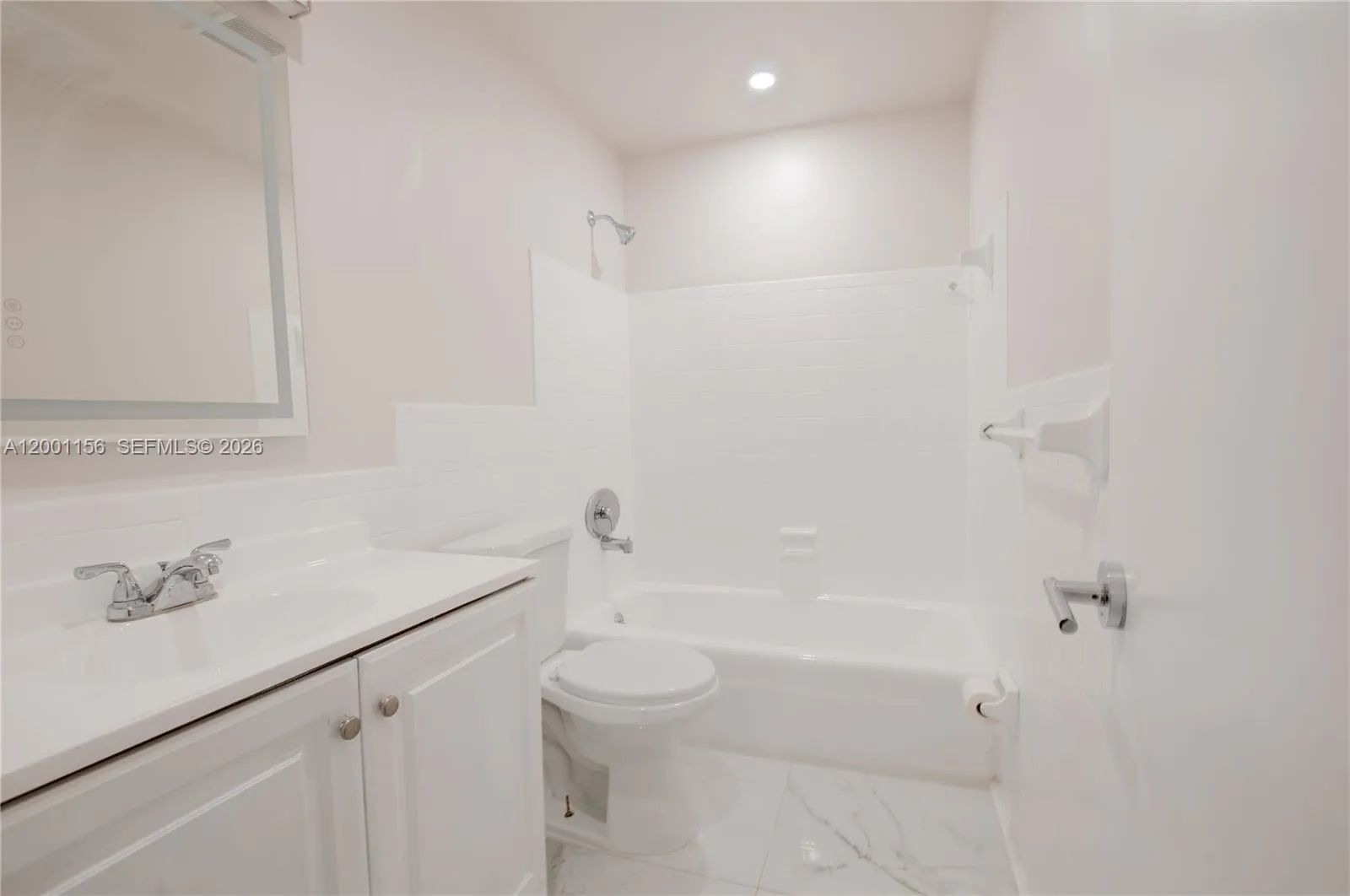 300 S Luna Ct 2, Hollywood, Florida 33021, Hollywood, Florida 33021, 2 Bedrooms Bedrooms, ,2 BathroomsBathrooms,Residential,For Sale,300 S Luna Ct 2, Hollywood, Florida 33021,A12001156