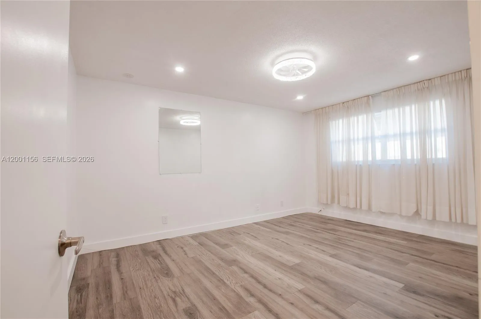 300 S Luna Ct 2, Hollywood, Florida 33021, Hollywood, Florida 33021, 2 Bedrooms Bedrooms, ,2 BathroomsBathrooms,Residential,For Sale,300 S Luna Ct 2, Hollywood, Florida 33021,A12001156