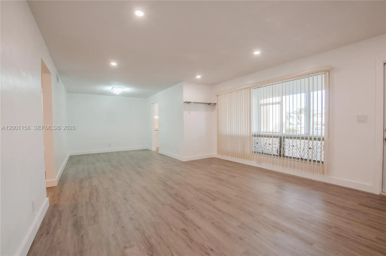 300 S Luna Ct 2, Hollywood, Florida 33021, Hollywood, Florida 33021, 2 Bedrooms Bedrooms, ,2 BathroomsBathrooms,Residential,For Sale,300 S Luna Ct 2, Hollywood, Florida 33021,A12001156