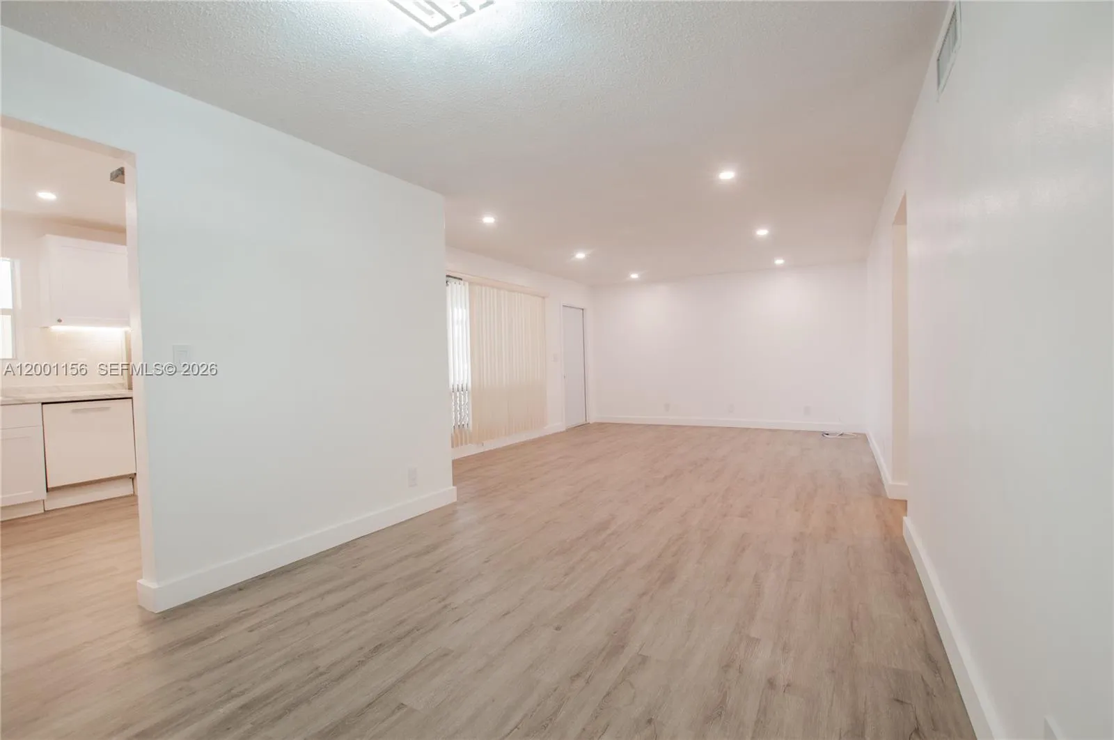 300 S Luna Ct 2, Hollywood, Florida 33021, Hollywood, Florida 33021, 2 Bedrooms Bedrooms, ,2 BathroomsBathrooms,Residential,For Sale,300 S Luna Ct 2, Hollywood, Florida 33021,A12001156
