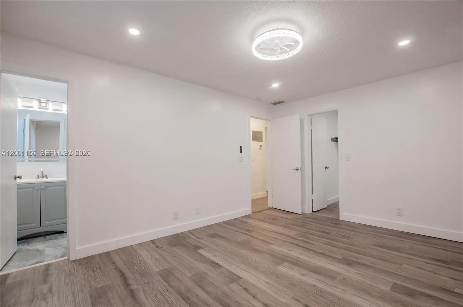 300 S Luna Ct 2, Hollywood, Florida 33021, Hollywood, Florida 33021, 2 Bedrooms Bedrooms, ,2 BathroomsBathrooms,Residential,For Sale,300 S Luna Ct 2, Hollywood, Florida 33021,A12001156