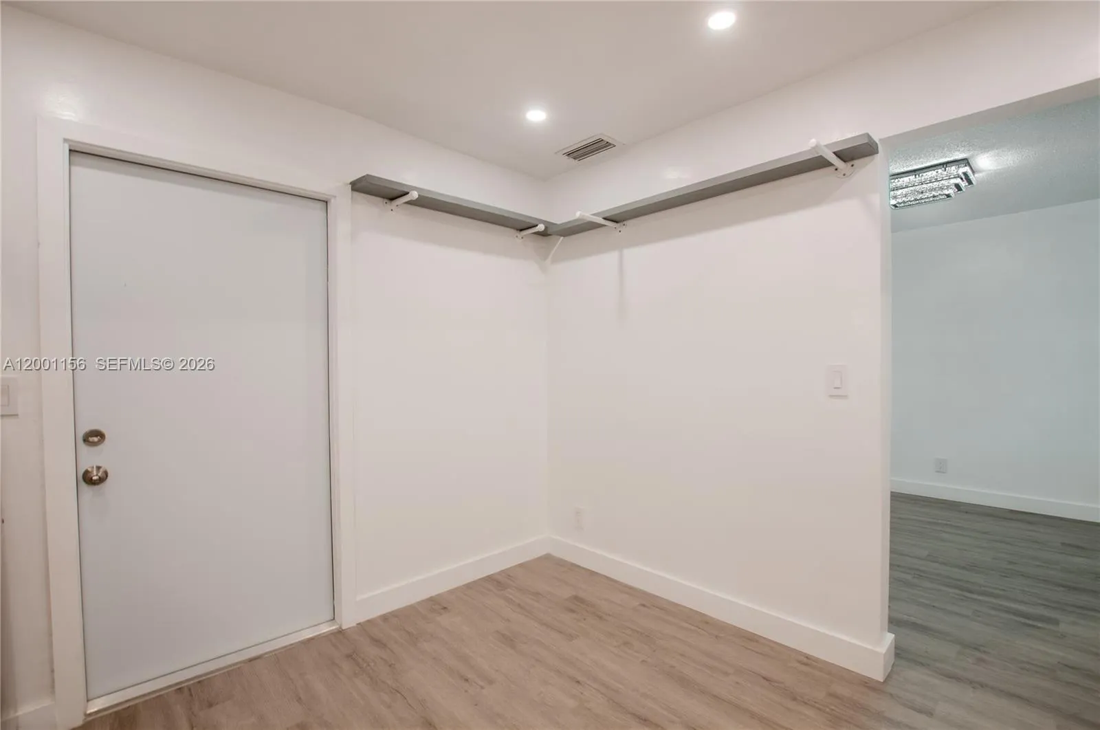 300 S Luna Ct 2, Hollywood, Florida 33021, Hollywood, Florida 33021, 2 Bedrooms Bedrooms, ,2 BathroomsBathrooms,Residential,For Sale,300 S Luna Ct 2, Hollywood, Florida 33021,A12001156