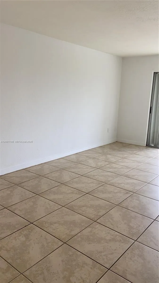 Miami, Florida 33162, 1 Bedroom Bedrooms, ,1 BathroomBathrooms,Residential,For Sale,A12001160