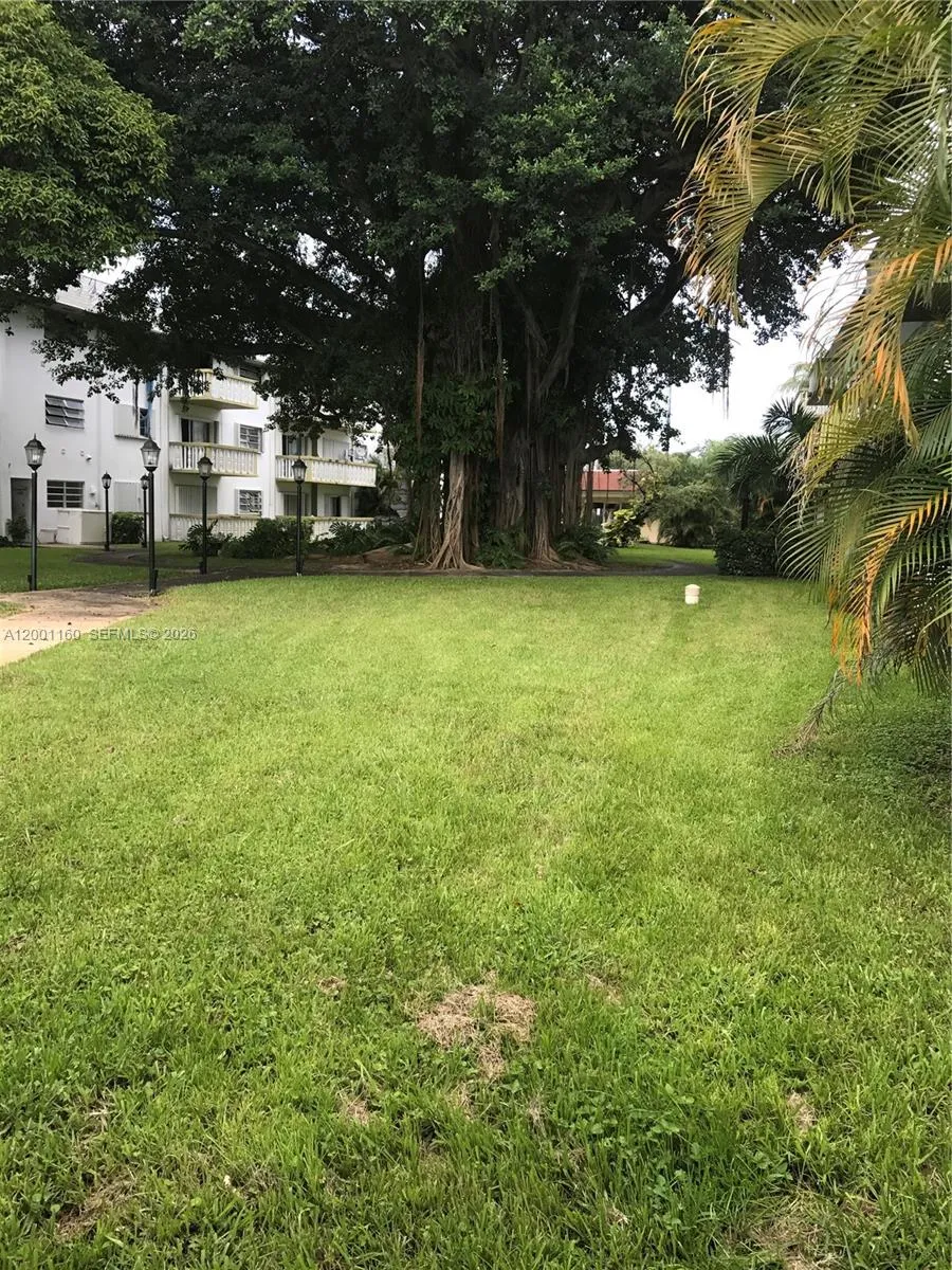 Miami, Florida 33162, 1 Bedroom Bedrooms, ,1 BathroomBathrooms,Residential,For Sale,A12001160