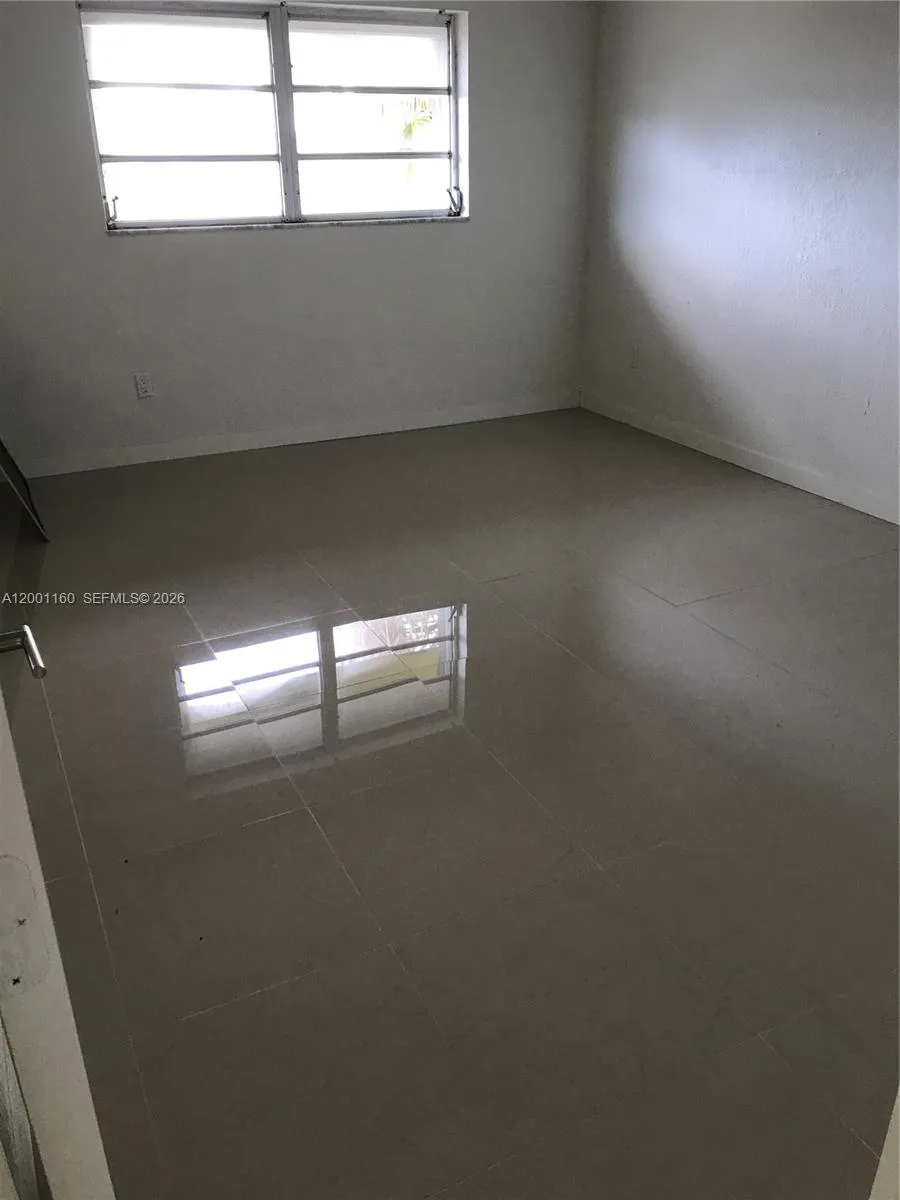 Miami, Florida 33162, 1 Bedroom Bedrooms, ,1 BathroomBathrooms,Residential,For Sale,A12001160
