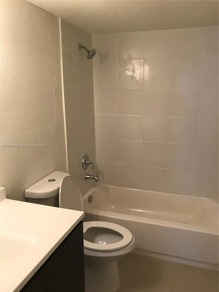 Miami, Florida 33162, 1 Bedroom Bedrooms, ,1 BathroomBathrooms,Residential,For Sale,A12001160