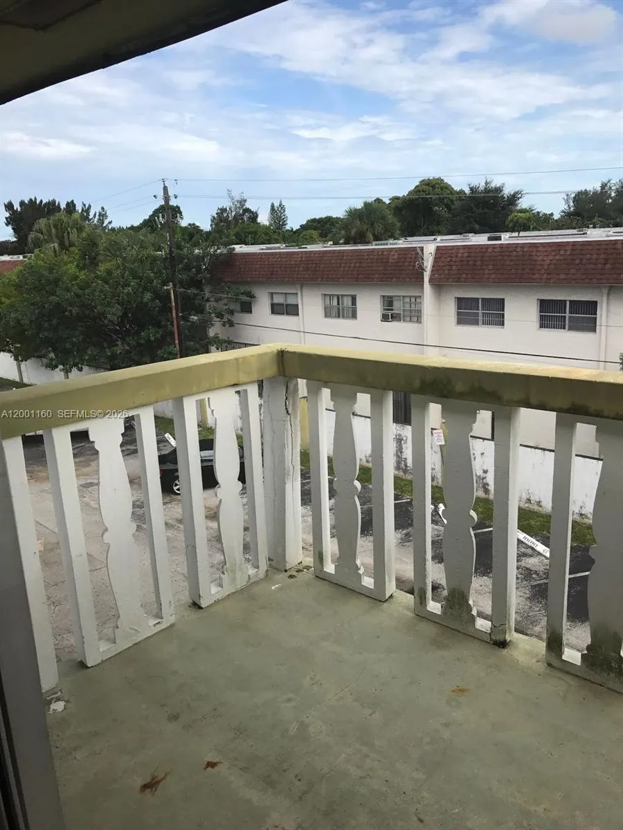 Miami, Florida 33162, 1 Bedroom Bedrooms, ,1 BathroomBathrooms,Residential,For Sale,A12001160