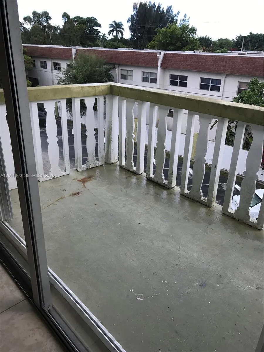 Miami, Florida 33162, 1 Bedroom Bedrooms, ,1 BathroomBathrooms,Residential,For Sale,A12001160