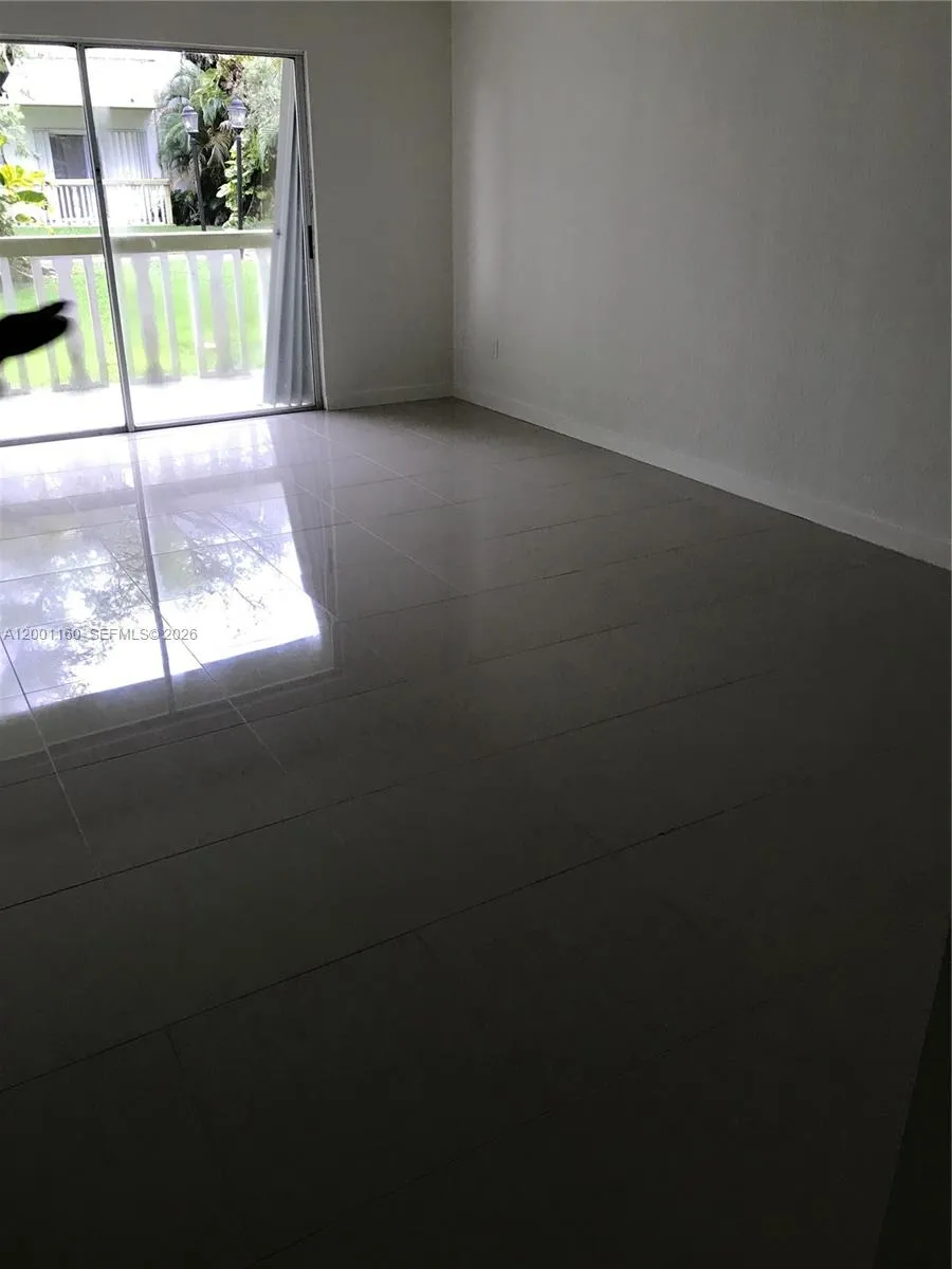 Miami, Florida 33162, 1 Bedroom Bedrooms, ,1 BathroomBathrooms,Residential,For Sale,A12001160