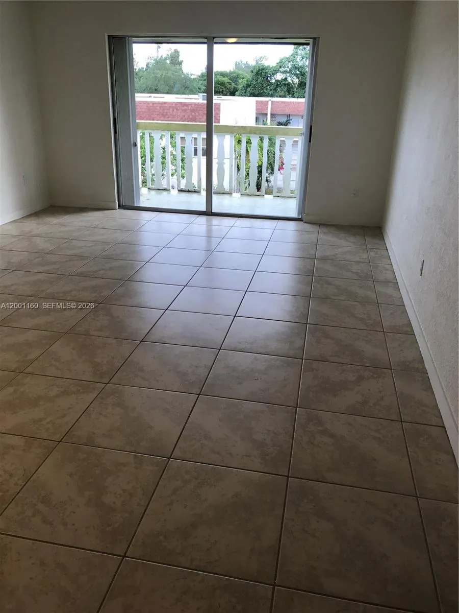 Miami, Florida 33162, 1 Bedroom Bedrooms, ,1 BathroomBathrooms,Residential,For Sale,A12001160