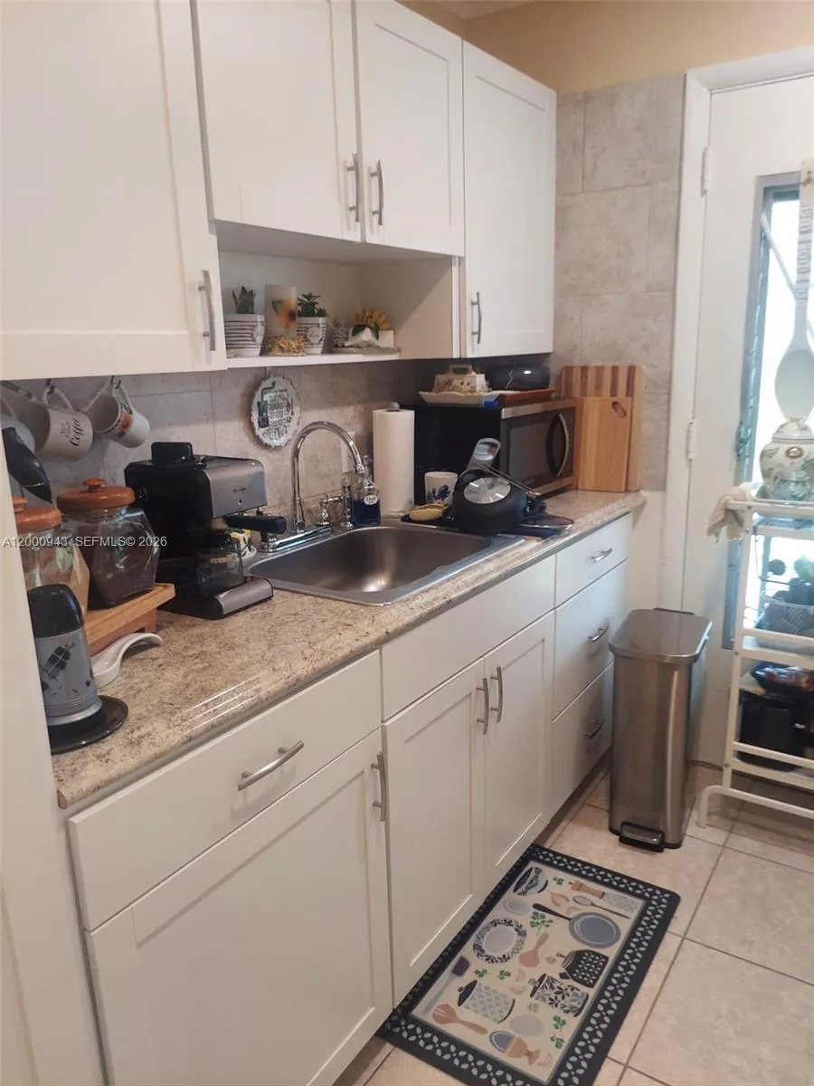 11 Ne 204th St 1, Miami Gardens, Florida 33179, Miami Gardens, Florida 33179, 2 Bedrooms Bedrooms, ,1 BathroomBathrooms,Residential,For Sale,11 Ne 204th St 1, Miami Gardens, Florida 33179,A12000943