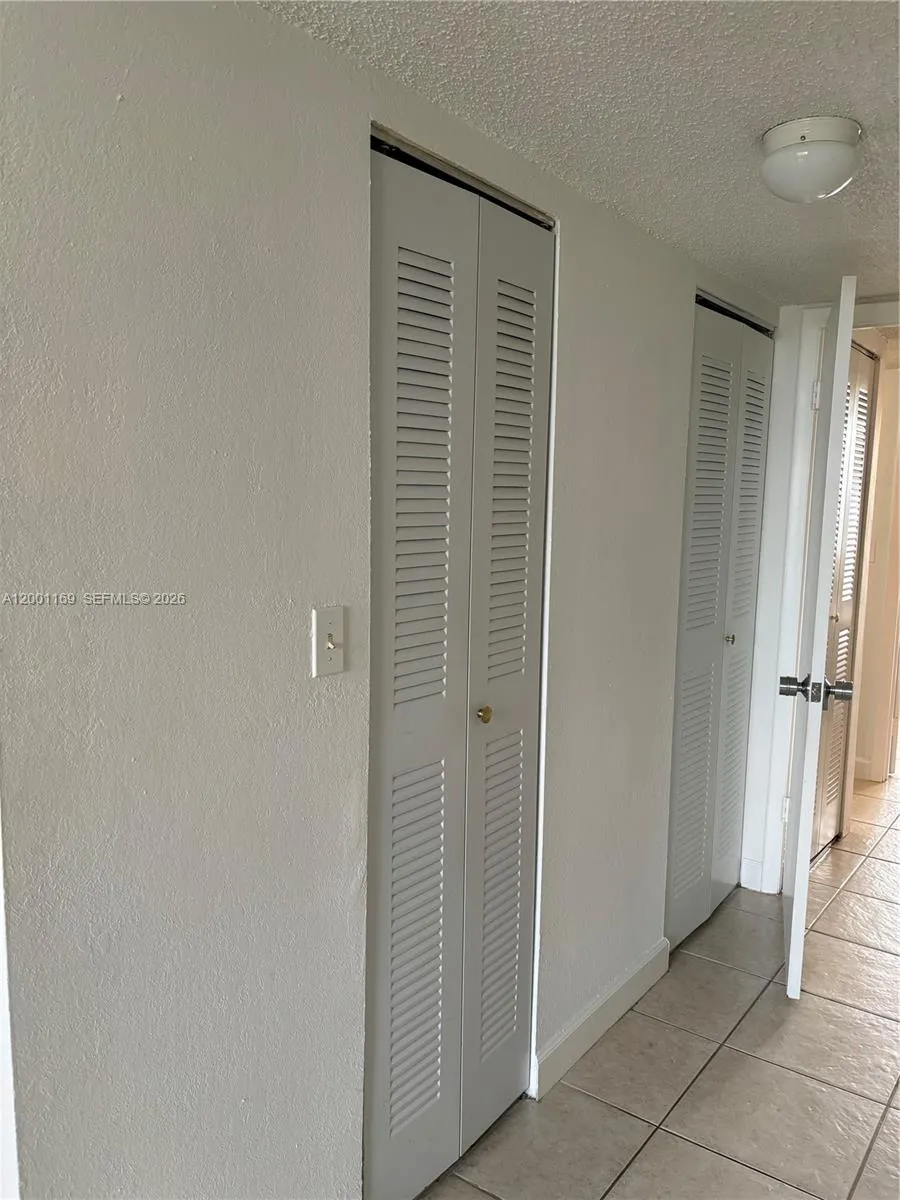 10900 Sw 104th St 303, Miami, Florida 33176, Miami, Florida 33176, 2 Bedrooms Bedrooms, ,1 BathroomBathrooms,Residential,For Sale,10900 Sw 104th St 303, Miami, Florida 33176,A12001169