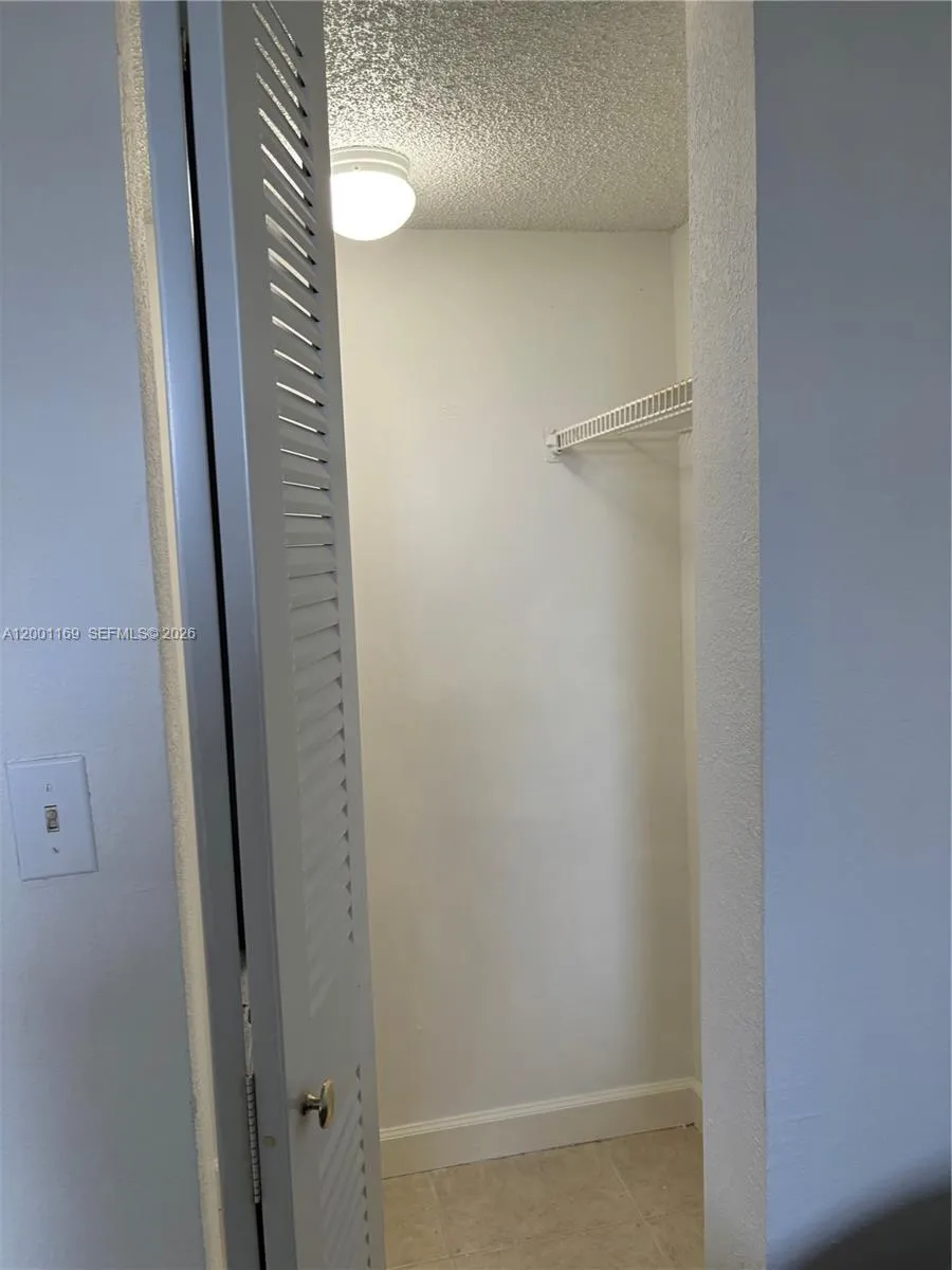 10900 Sw 104th St 303, Miami, Florida 33176, Miami, Florida 33176, 2 Bedrooms Bedrooms, ,1 BathroomBathrooms,Residential,For Sale,10900 Sw 104th St 303, Miami, Florida 33176,A12001169