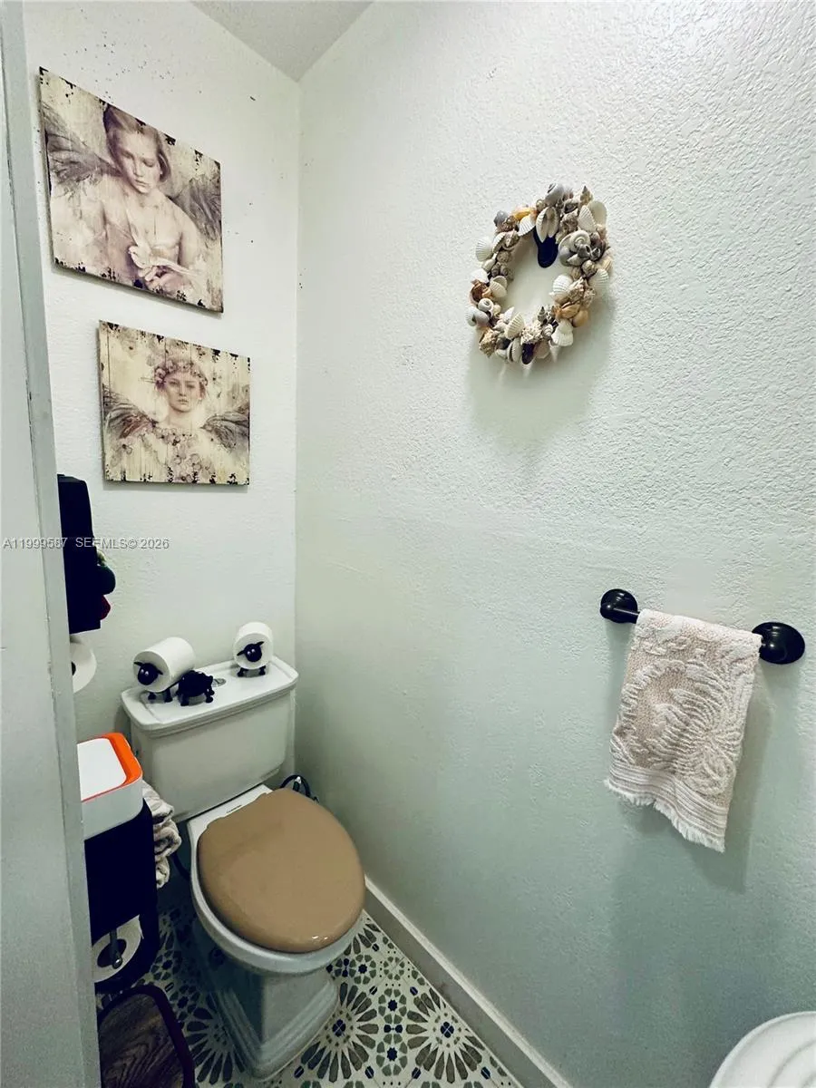 Half Bathroom for the visit