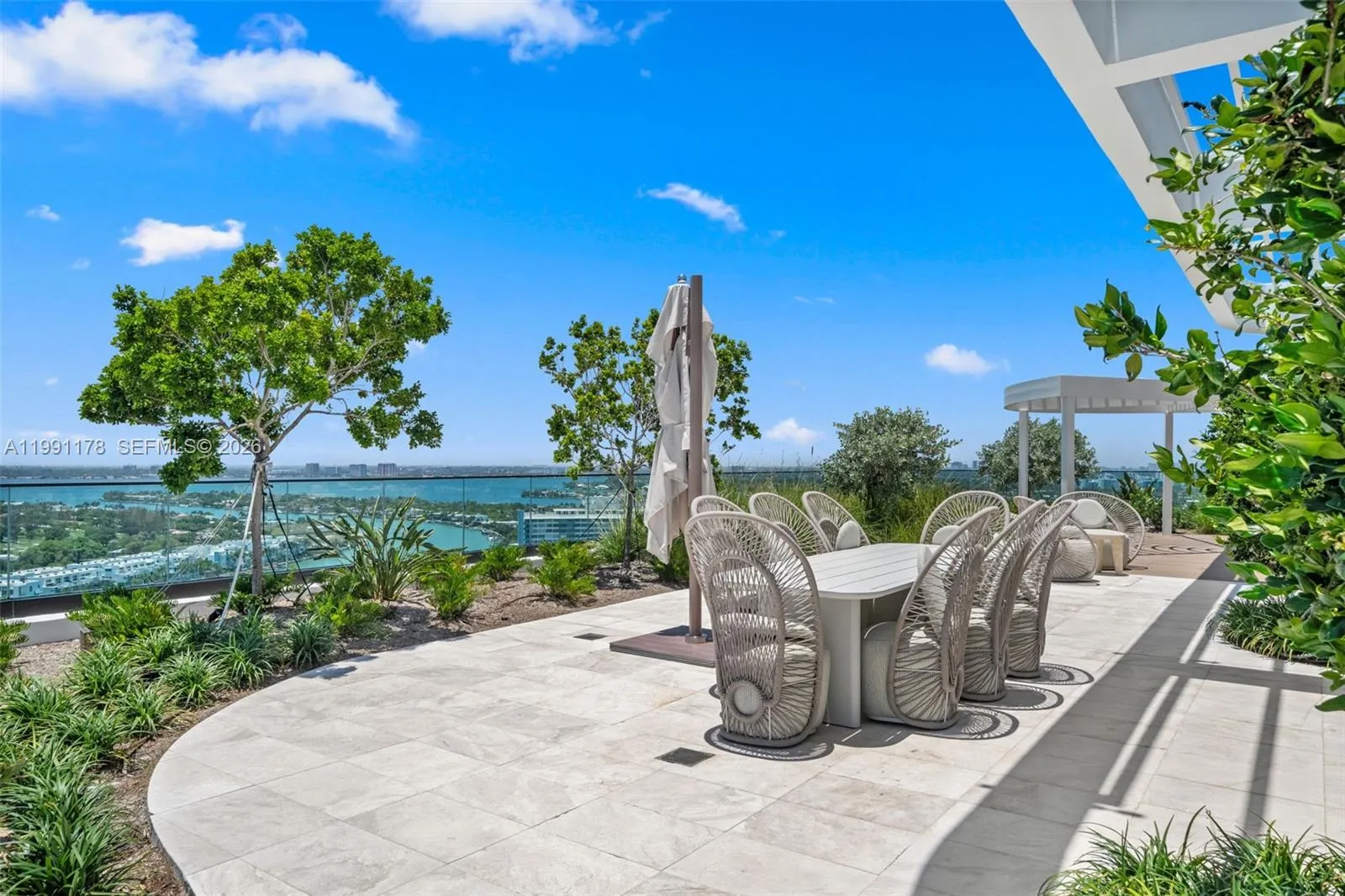 580 72nd St 1402, Miami Beach, Florida 33141, Miami Beach, Florida 33141, 2 Bedrooms Bedrooms, ,2 BathroomsBathrooms,Residential,For Sale,580 72nd St 1402, Miami Beach, Florida 33141,A11991178