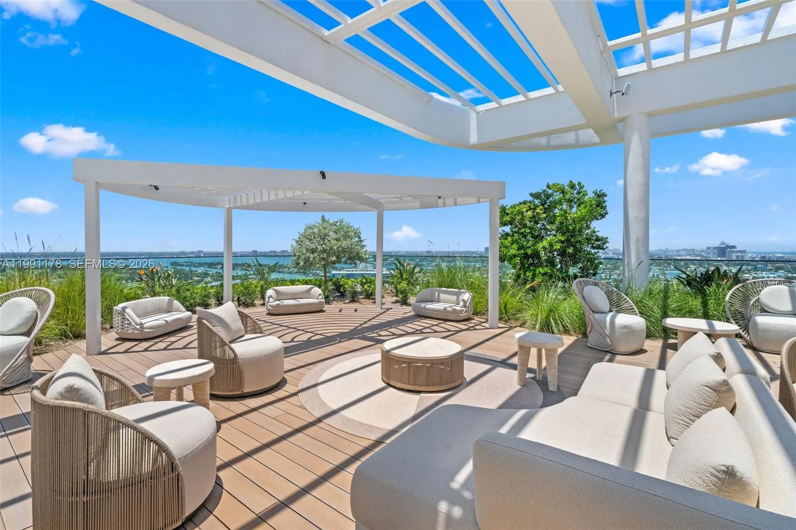 580 72nd St 1402, Miami Beach, Florida 33141, Miami Beach, Florida 33141, 2 Bedrooms Bedrooms, ,2 BathroomsBathrooms,Residential,For Sale,580 72nd St 1402, Miami Beach, Florida 33141,A11991178