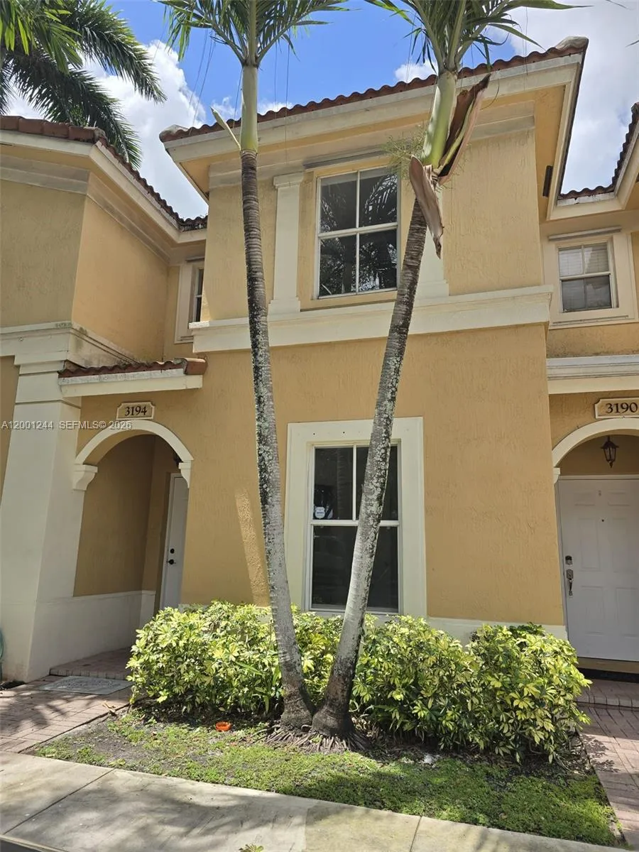 Miramar, Florida 33027, 3 Bedrooms Bedrooms, ,3 BathroomsBathrooms,Residential Lease,For Rent,A12001244