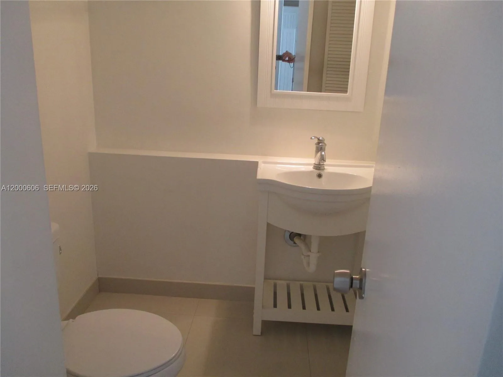 1865 Brickell Ave A1207, Miami, Florida 33129, Miami, Florida 33129, 1 Bedroom Bedrooms, ,1 BathroomBathrooms,Residential Lease,For Rent,1865 Brickell Ave A1207, Miami, Florida 33129,A12000606