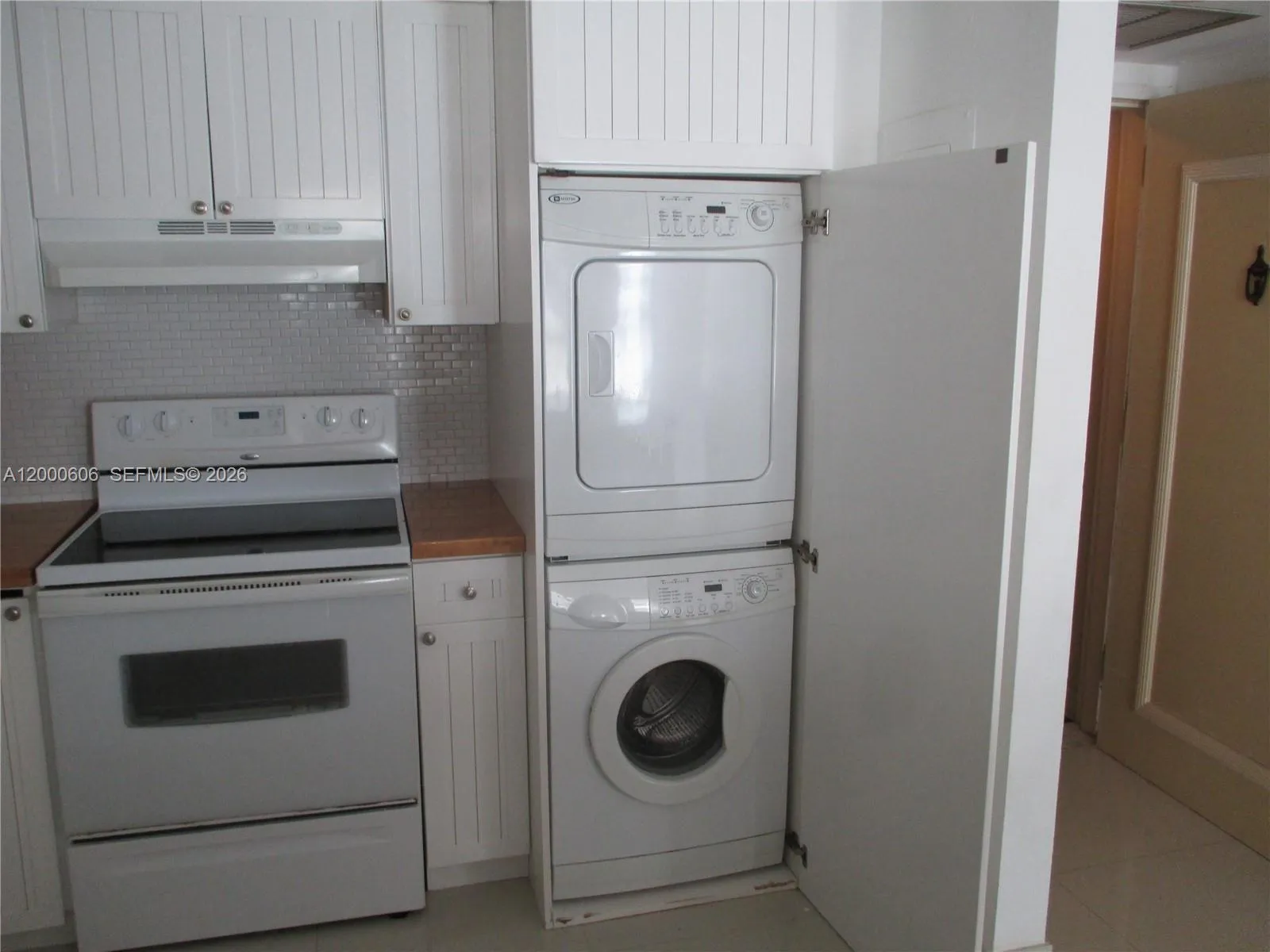 1865 Brickell Ave A1207, Miami, Florida 33129, Miami, Florida 33129, 1 Bedroom Bedrooms, ,1 BathroomBathrooms,Residential Lease,For Rent,1865 Brickell Ave A1207, Miami, Florida 33129,A12000606