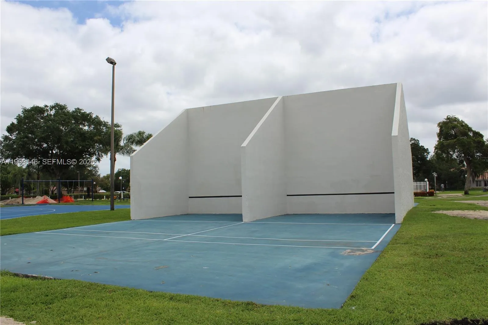 11155 Sw 17th Mnr, Davie, Florida 33324, Davie, Florida 33324, 3 Bedrooms Bedrooms, 7 Rooms Rooms,2 BathroomsBathrooms,Residential,For Sale,11155 Sw 17th Mnr, Davie, Florida 33324,A11999146