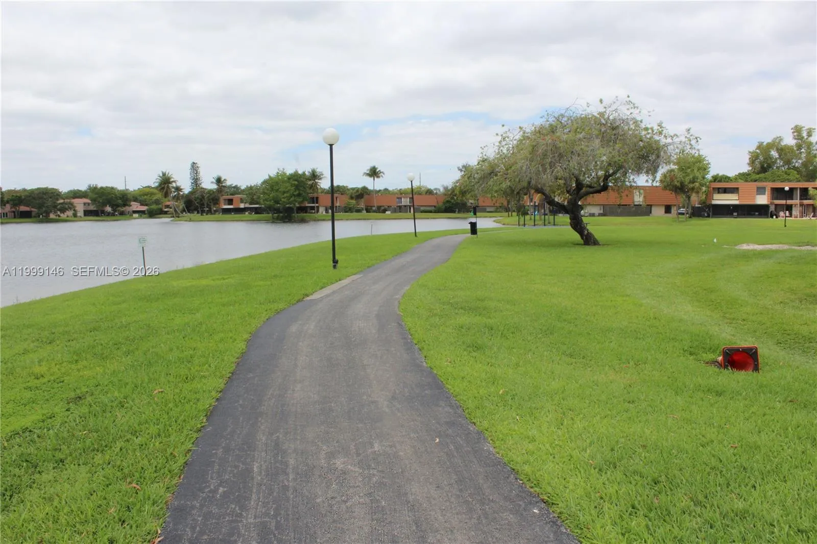 11155 Sw 17th Mnr, Davie, Florida 33324, Davie, Florida 33324, 3 Bedrooms Bedrooms, 7 Rooms Rooms,2 BathroomsBathrooms,Residential,For Sale,11155 Sw 17th Mnr, Davie, Florida 33324,A11999146
