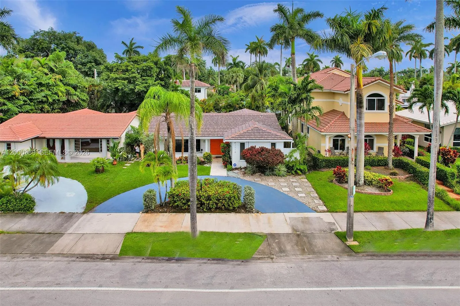 1116 Hollywood Blvd, Hollywood, Florida 33019, Hollywood, Florida 33019, 4 Bedrooms Bedrooms, ,4 BathroomsBathrooms,Residential,For Sale,1116 Hollywood Blvd, Hollywood, Florida 33019,A12000389