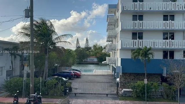 7830 Dickens Ave 203, Miami Beach, Florida 33141, Miami Beach, Florida 33141, 1 Bedroom Bedrooms, ,1 BathroomBathrooms,Residential,For Sale,7830 Dickens Ave 203, Miami Beach, Florida 33141,A12001311