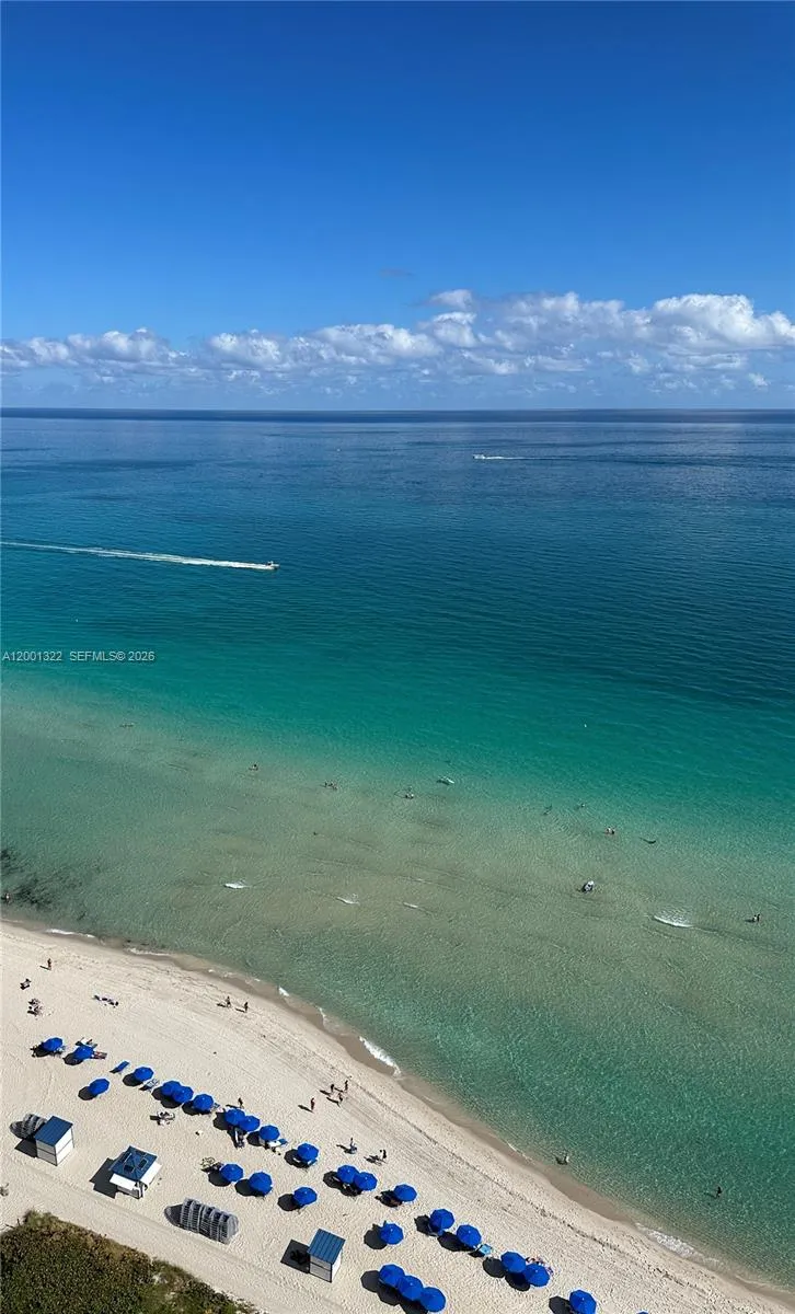 6365 Collins Ave 2702, Miami Beach, Florida 33141, Miami Beach, Florida 33141, 2 Bedrooms Bedrooms, ,2 BathroomsBathrooms,Residential Lease,For Rent,6365 Collins Ave 2702, Miami Beach, Florida 33141,A12001322