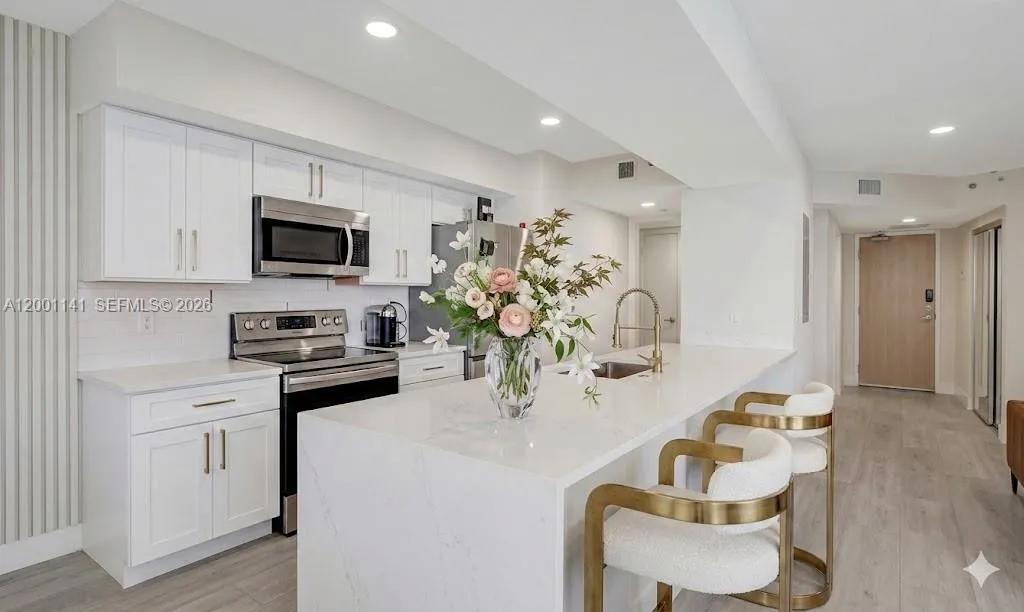 16485 Collins Ave 932, Sunny Isles Beach, Florida, Sunny Isles Beach, Florida 33160, 2 Bedrooms Bedrooms, ,2 BathroomsBathrooms,Residential Lease,For Rent,16485 Collins Ave 932, Sunny Isles Beach, Florida ,A12001141