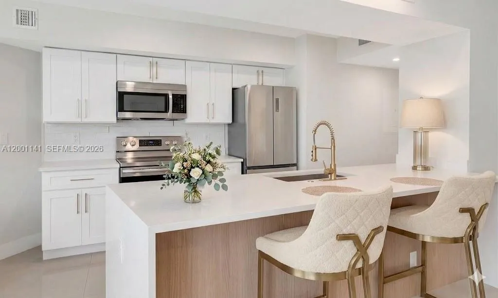 16485 Collins Ave 932, Sunny Isles Beach, Florida, Sunny Isles Beach, Florida 33160, 2 Bedrooms Bedrooms, ,2 BathroomsBathrooms,Residential Lease,For Rent,16485 Collins Ave 932, Sunny Isles Beach, Florida ,A12001141