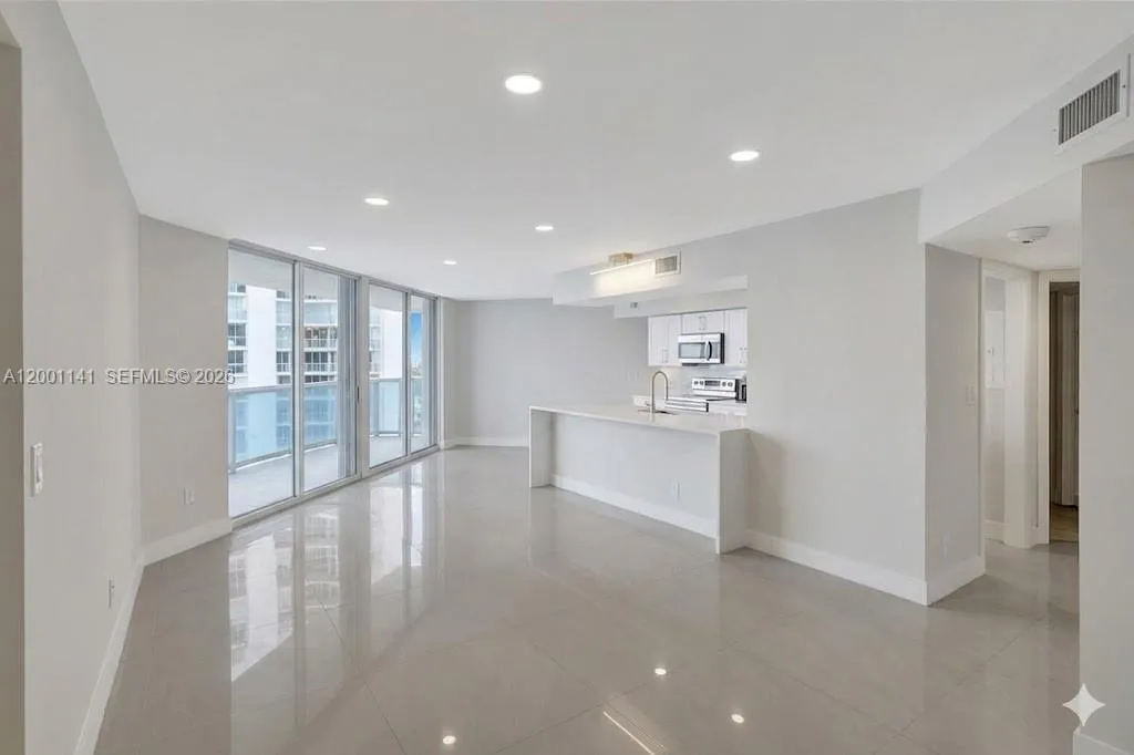 16485 Collins Ave 932, Sunny Isles Beach, Florida, Sunny Isles Beach, Florida 33160, 2 Bedrooms Bedrooms, ,2 BathroomsBathrooms,Residential Lease,For Rent,16485 Collins Ave 932, Sunny Isles Beach, Florida ,A12001141