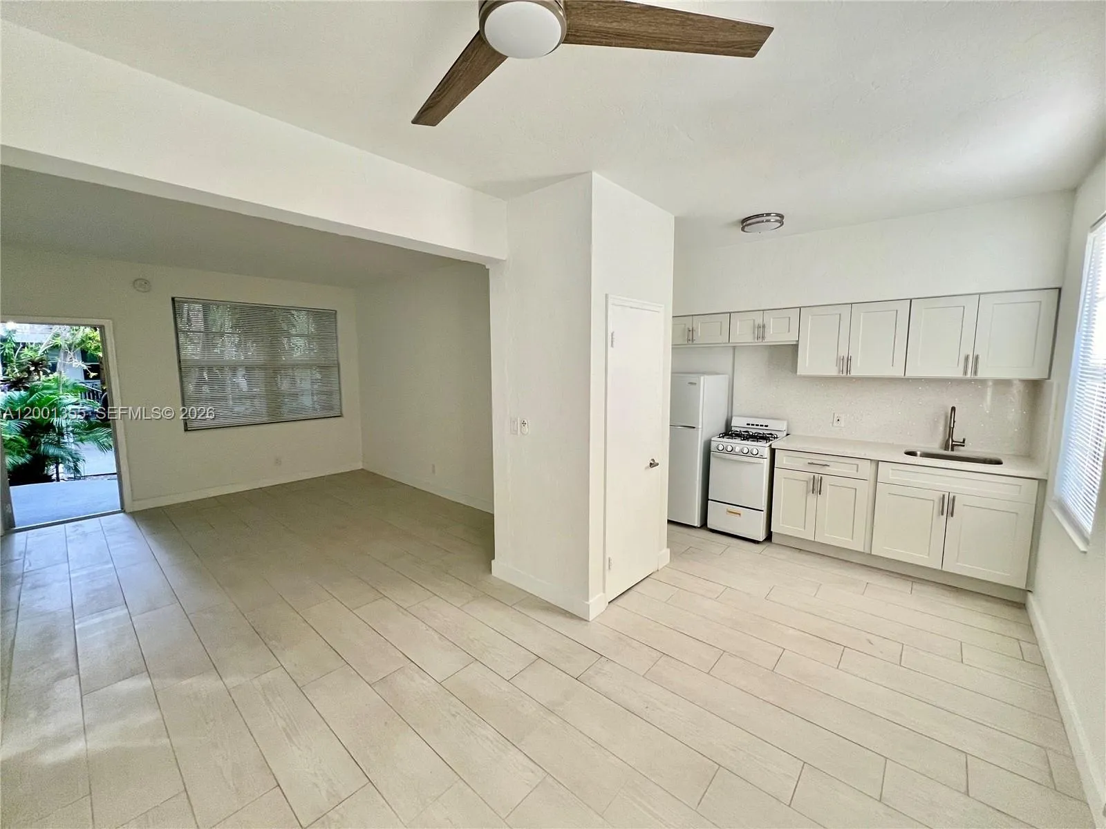 135 3rd St 25, Miami Beach, Florida 33139, Miami Beach, Florida 33139, ,1 BathroomBathrooms,Residential Lease,For Rent,135 3rd St 25, Miami Beach, Florida 33139,A12001355