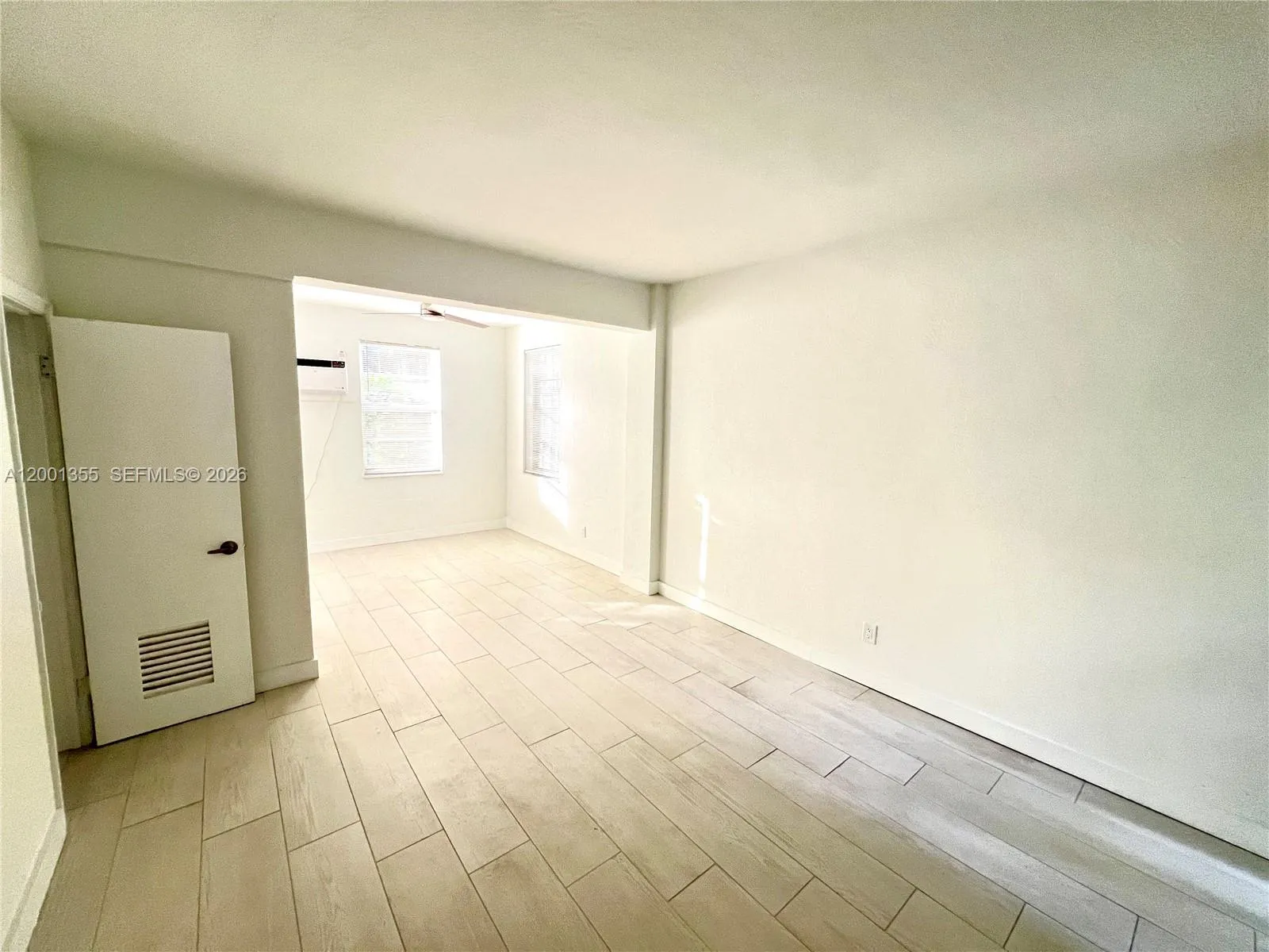 135 3rd St 25, Miami Beach, Florida 33139, Miami Beach, Florida 33139, ,1 BathroomBathrooms,Residential Lease,For Rent,135 3rd St 25, Miami Beach, Florida 33139,A12001355