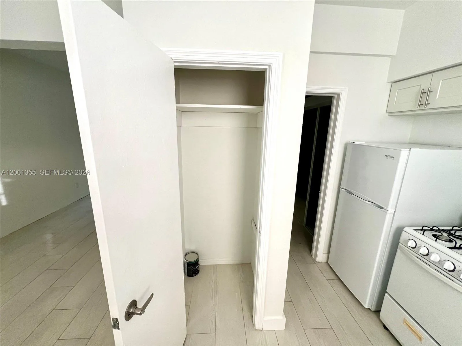 135 3rd St 25, Miami Beach, Florida 33139, Miami Beach, Florida 33139, ,1 BathroomBathrooms,Residential Lease,For Rent,135 3rd St 25, Miami Beach, Florida 33139,A12001355