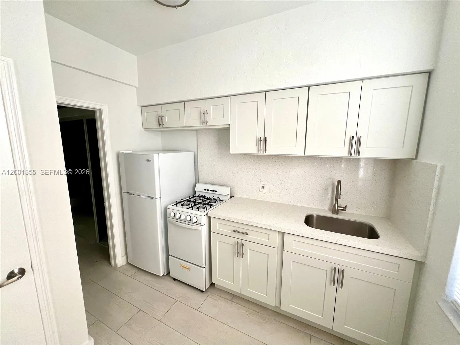 135 3rd St 25, Miami Beach, Florida 33139, Miami Beach, Florida 33139, ,1 BathroomBathrooms,Residential Lease,For Rent,135 3rd St 25, Miami Beach, Florida 33139,A12001355