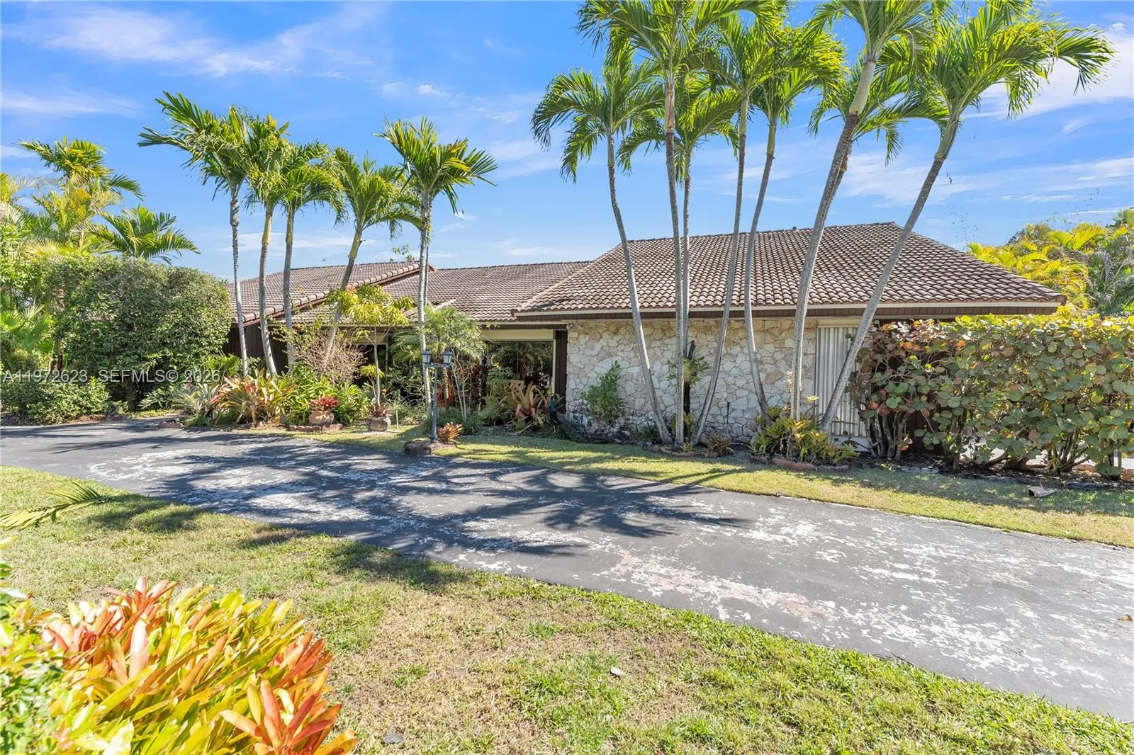 15305 Sw 74th Ct, Palmetto Bay, Florida 33157, Palmetto Bay, Florida 33157, 5 Bedrooms Bedrooms, ,4 BathroomsBathrooms,Residential Lease,For Rent,15305 Sw 74th Ct, Palmetto Bay, Florida 33157,A11972623