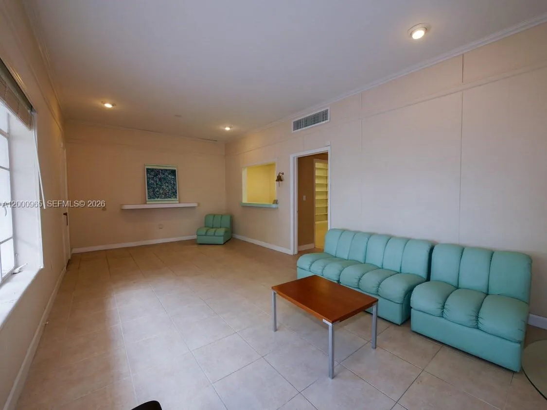 3113 Ponce De Leon Blvd, Coral Gables, Florida 331, Coral Gables, Florida 33134, ,Commercial Lease,For Rent,3113 Ponce De Leon Blvd, Coral Gables, Florida 331,A12000965