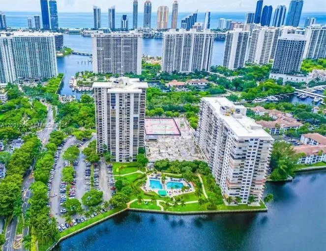 18151 Ne 31st Ct 205, Aventura, Florida 33160, Aventura, Florida 33160, 1 Bedroom Bedrooms, ,1 BathroomBathrooms,Residential Lease,For Rent,18151 Ne 31st Ct 205, Aventura, Florida 33160,A12001264