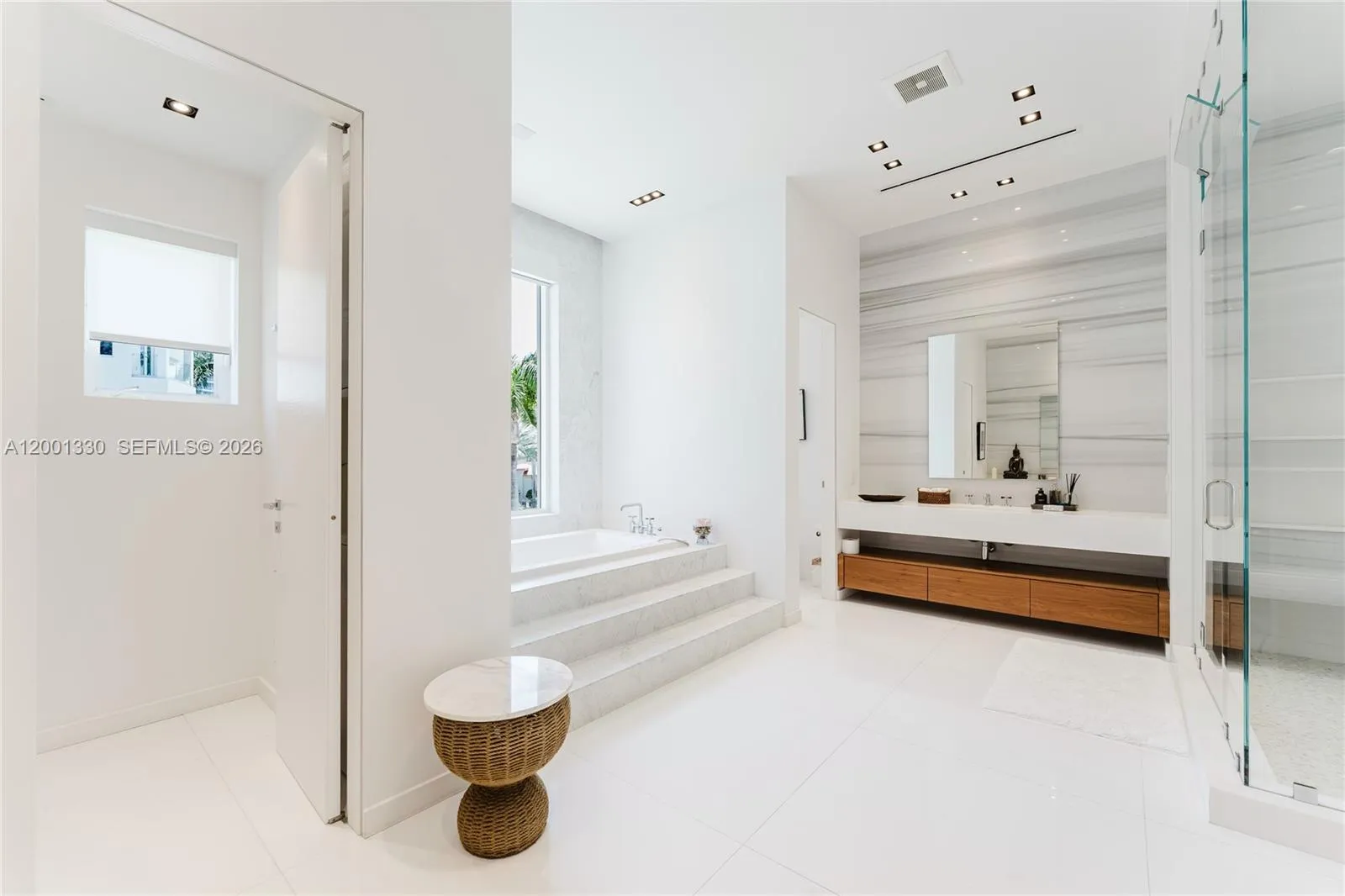 3916 Island Estates Dr, Aventura, Florida 33160, Aventura, Florida 33160, 6 Bedrooms Bedrooms, ,7 BathroomsBathrooms,Residential,For Sale,3916 Island Estates Dr, Aventura, Florida 33160,A12001330