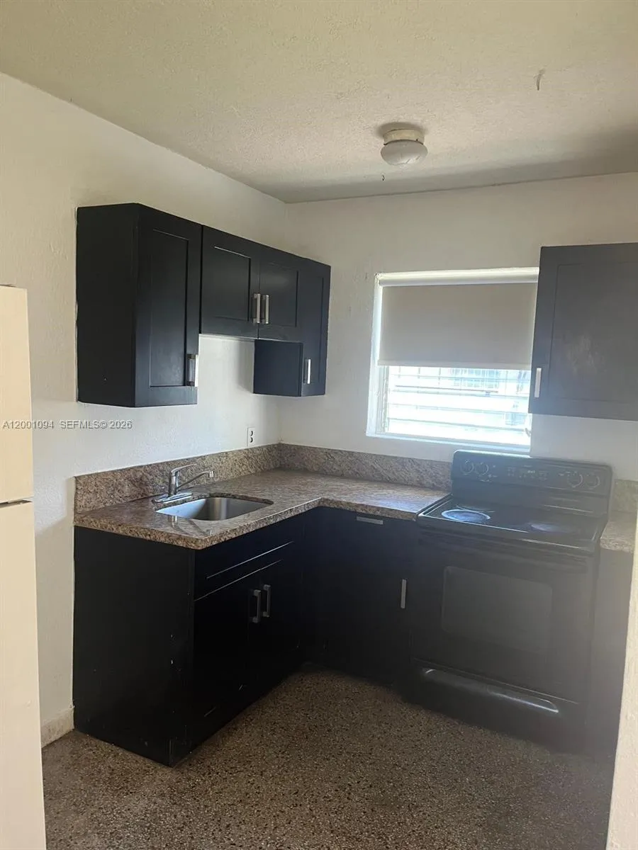 3180 Nw 19th Ave, Miami, Florida 33142, Miami, Florida 33142, ,Residential Income,For Sale,3180 Nw 19th Ave, Miami, Florida 33142,A12001094