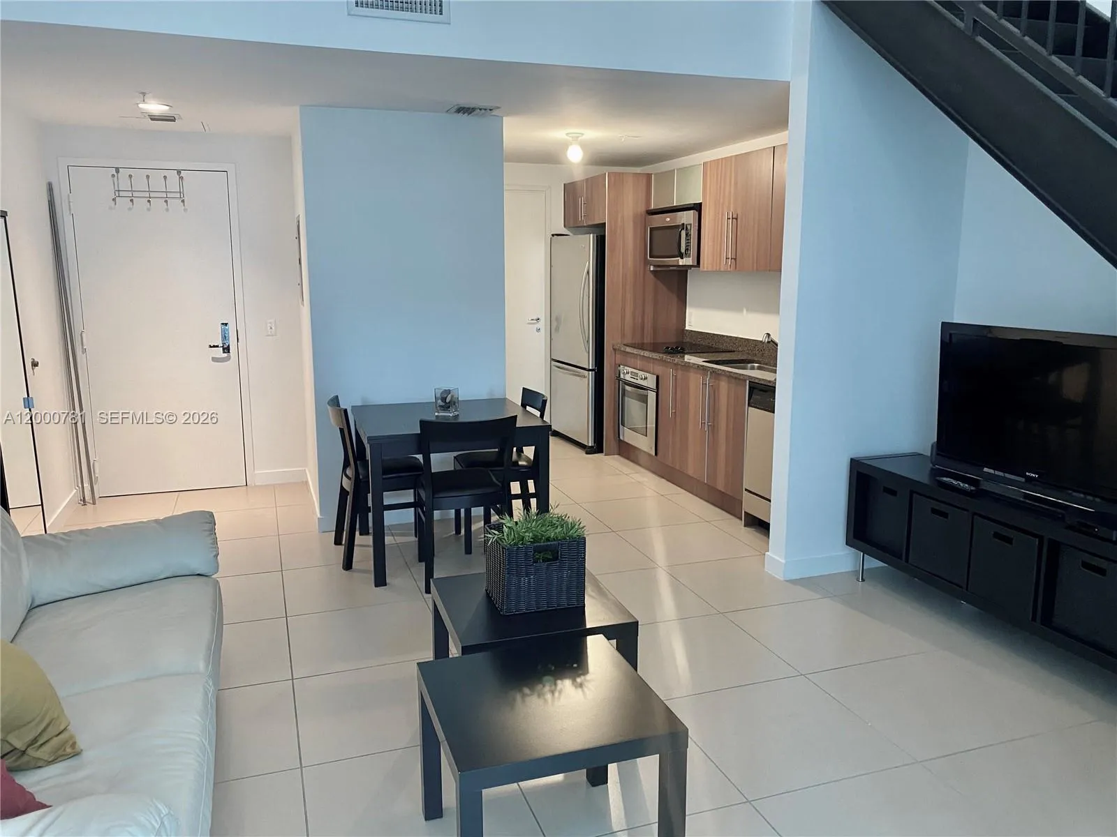 300 S Biscayne Blvd Loft 604, Miami, Florida 33131, Miami, Florida 33131, 1 Bedroom Bedrooms, ,1 BathroomBathrooms,Residential Lease,For Rent,300 S Biscayne Blvd Loft 604, Miami, Florida 33131,A12000781