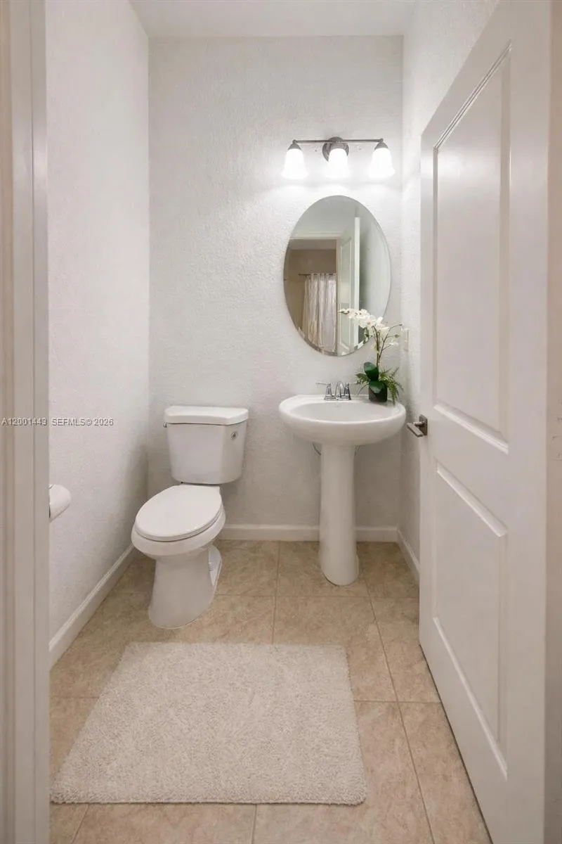 3533 Nw 30th Ct, Lauderdale Lakes, Florida 33311, Lauderdale Lakes, Florida 33311, 2 Bedrooms Bedrooms, ,2 BathroomsBathrooms,Residential,For Sale,3533 Nw 30th Ct, Lauderdale Lakes, Florida 33311,A12001443