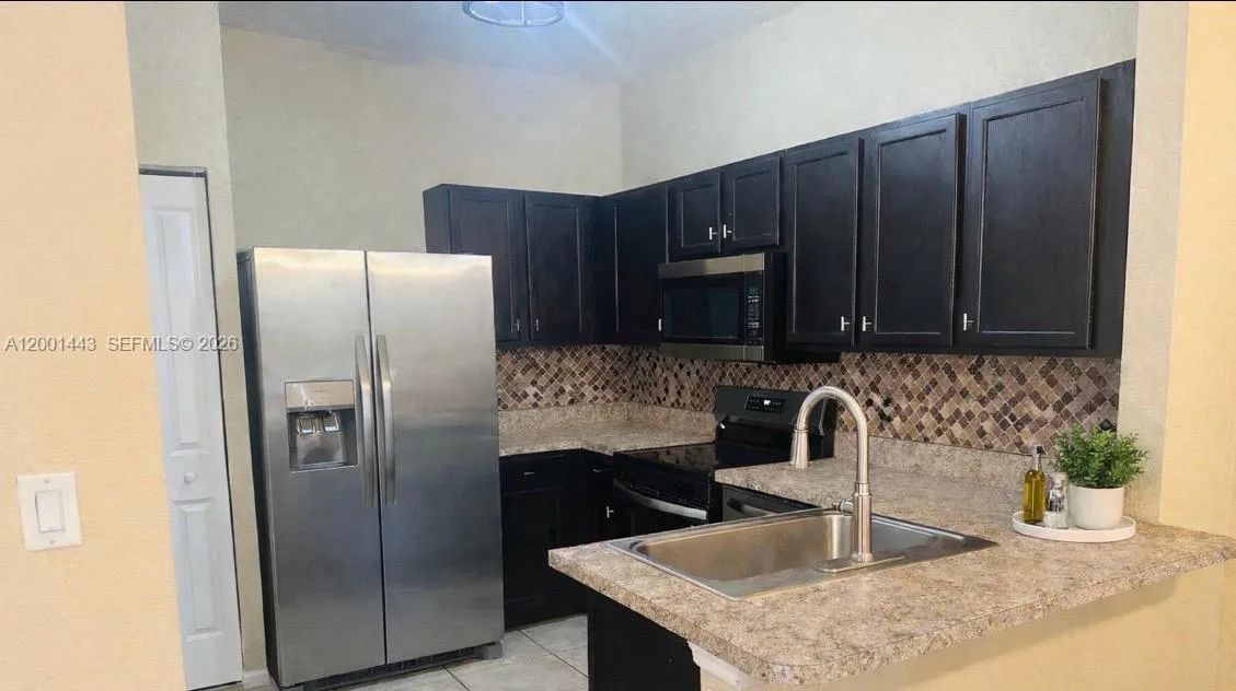 3533 Nw 30th Ct, Lauderdale Lakes, Florida 33311, Lauderdale Lakes, Florida 33311, 2 Bedrooms Bedrooms, ,2 BathroomsBathrooms,Residential,For Sale,3533 Nw 30th Ct, Lauderdale Lakes, Florida 33311,A12001443